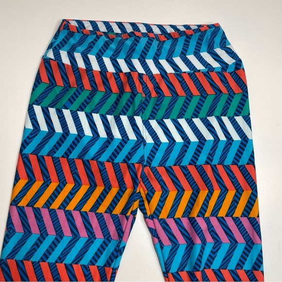 LuLaRoe Leggings OS One Size Set of 3 Popcorn Flowers Chevron Ikat Cat Eye - Picture 4 of 7